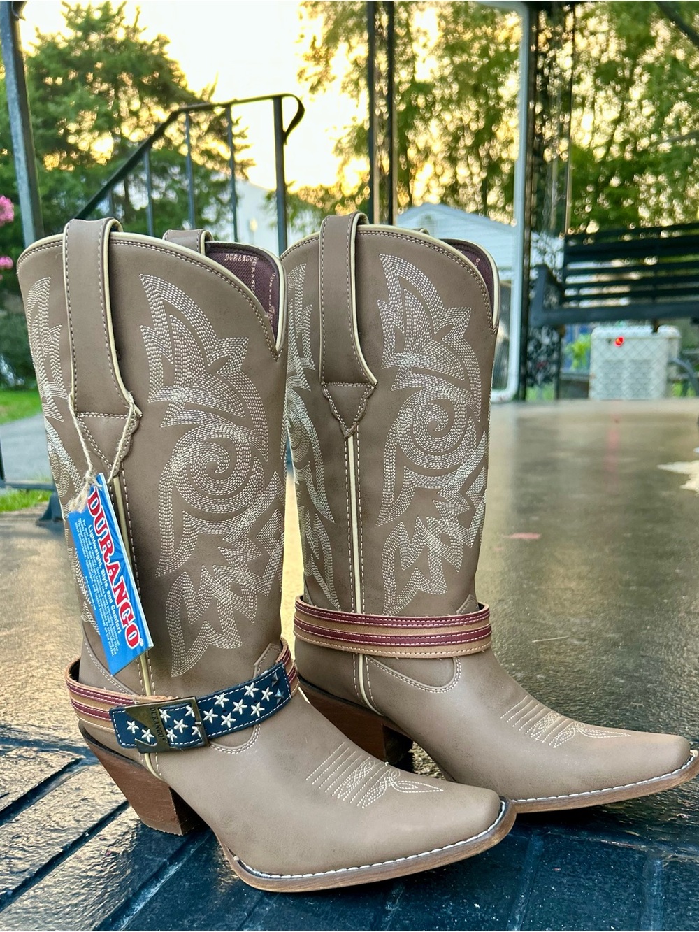 DURANGO WOMEN'S CRUSH FLAG ACCESSORY WESTERN BOOTS - SNIP TOE